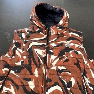 Montcler camo vest